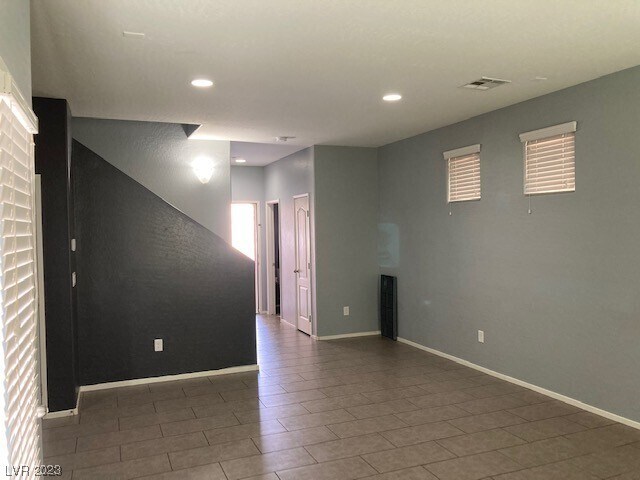 Photo - 7677 Jasmine Falls Dr