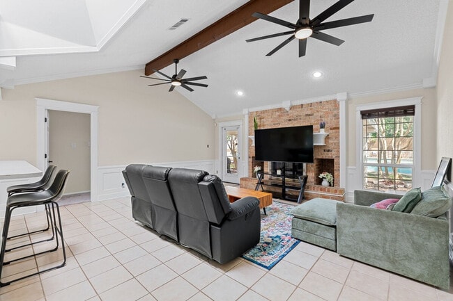 Photo - 908 Green Meadow Dr Unidad SI ID1492687P