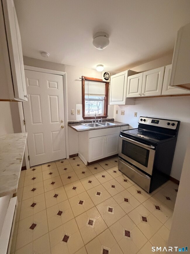 Photo - 844 Field St