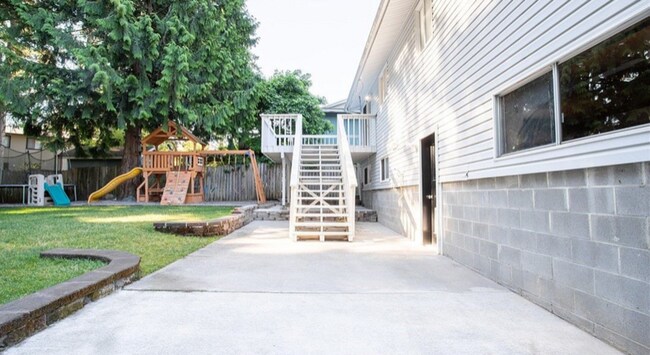 Photo - 4713 61st Ave W