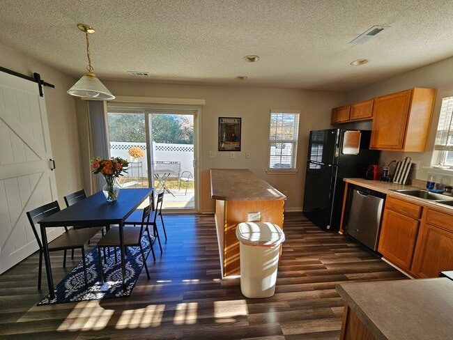 Photo - 10887 Holly Ridge Blvd