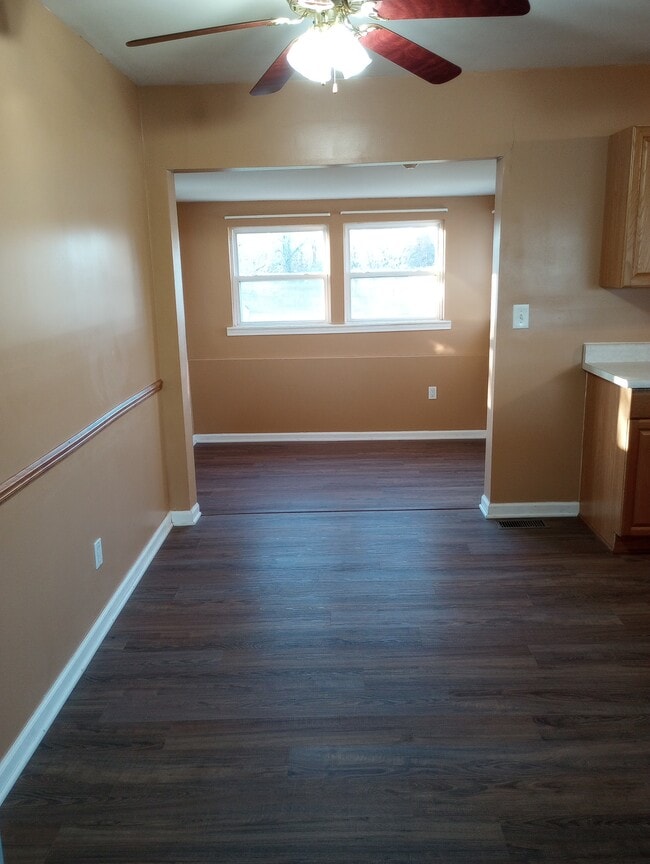 Photo - 24 NW 525th Rd