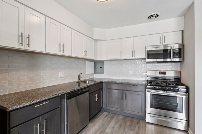 Photo - Henry on the Park Apartments