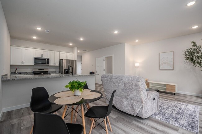 Photo - 900 Ac Little Dr