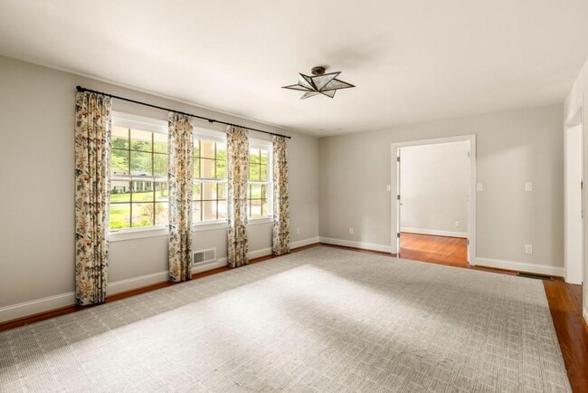 Photo - 2646 Caladium Dr NE