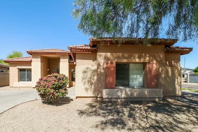 Photo - 5302 S 52nd Dr House