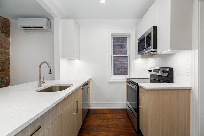 Photo - The Union Street Historic District