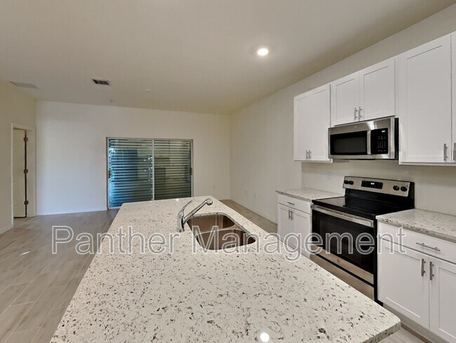 Photo - 5226 Centennial Blvd