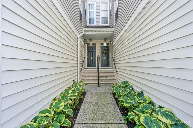 Photo - 107 Brittany Ct