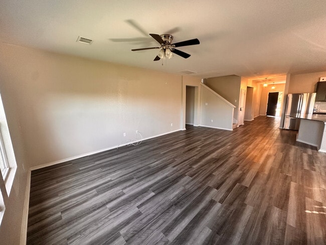 Photo - Room in House on Daisy Meadow