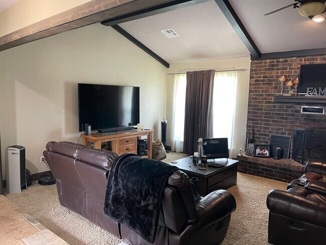 Photo - 19201 Aerial Rd