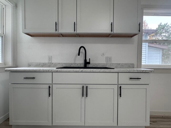 Photo - 1016 4th Ave Unit Lower