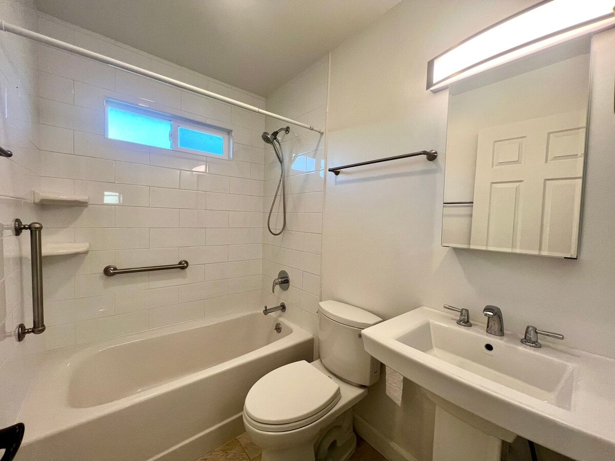 Photo - 304 Rosario Dr Unidad A