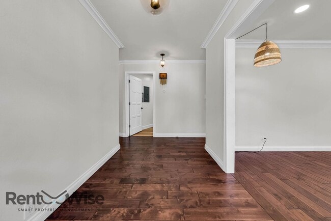 Photo - 1951 Heath Dr