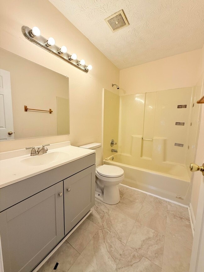 Photo - 245 Maryland Dr Unit 5