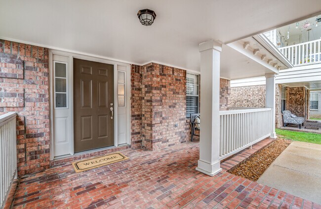 Photo - 1033 W Montebello Cir