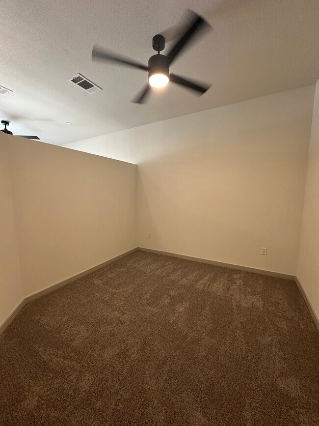 5821 Calmont Ave Unit 8106