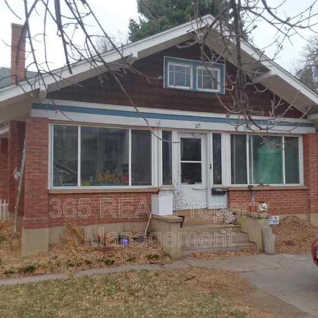 Photo - 129 N Shields St House