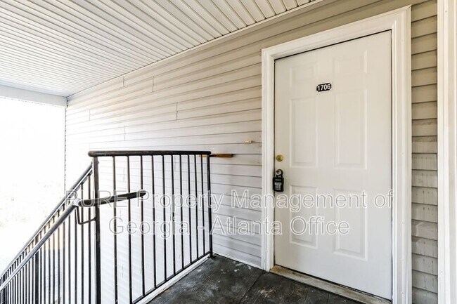 Photo - 1706-1706 Stonehaven Cir