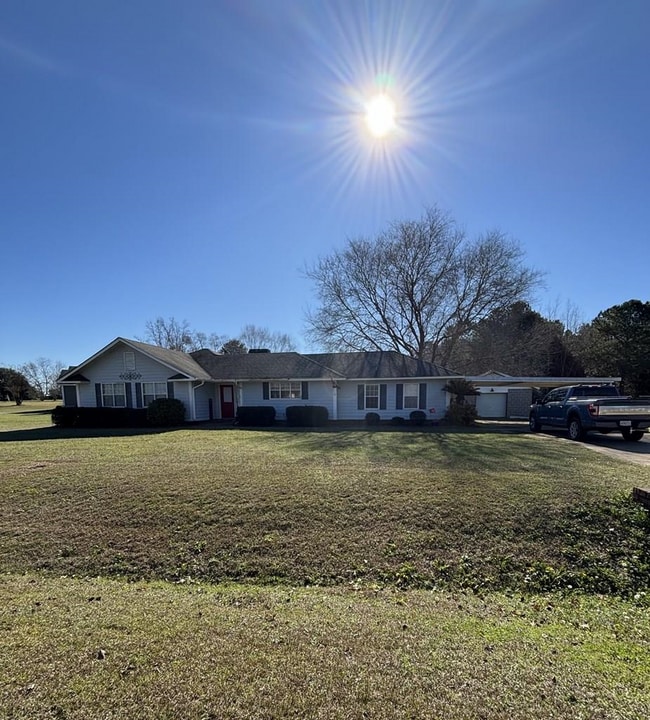 Photo - 170 Springlake Dr House