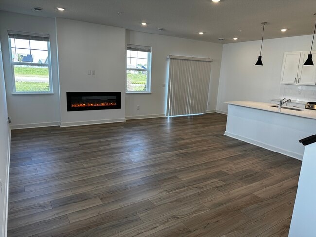 Photo - 1923 Prospect Ln