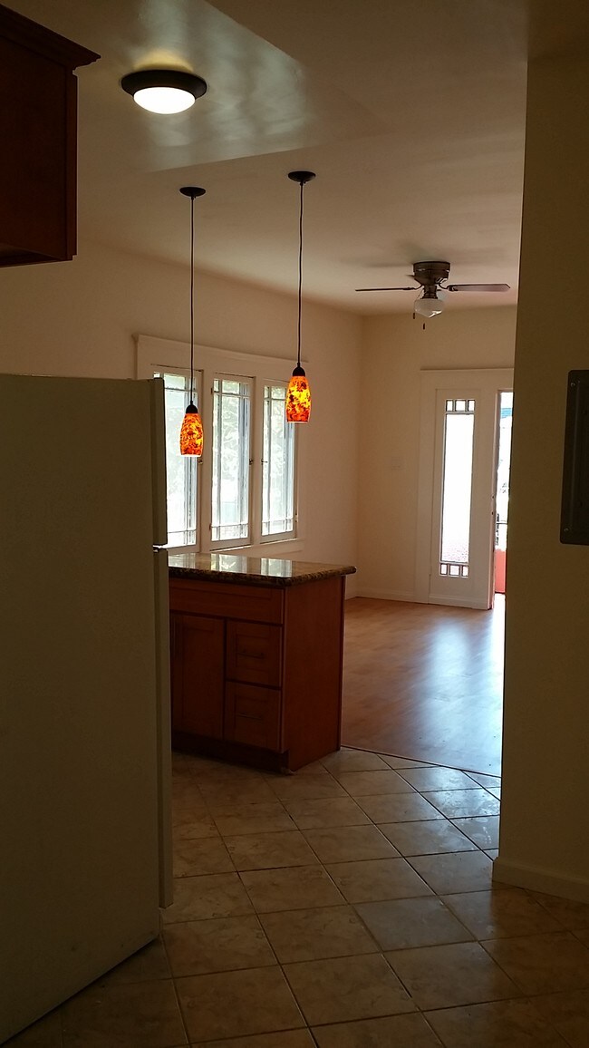 Photo - 3742 Maple Ave Unidad A