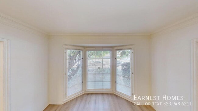 Photo - 127 N Doheny Dr Unit 129