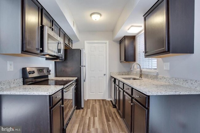 Photo - 700 Brandon Cir