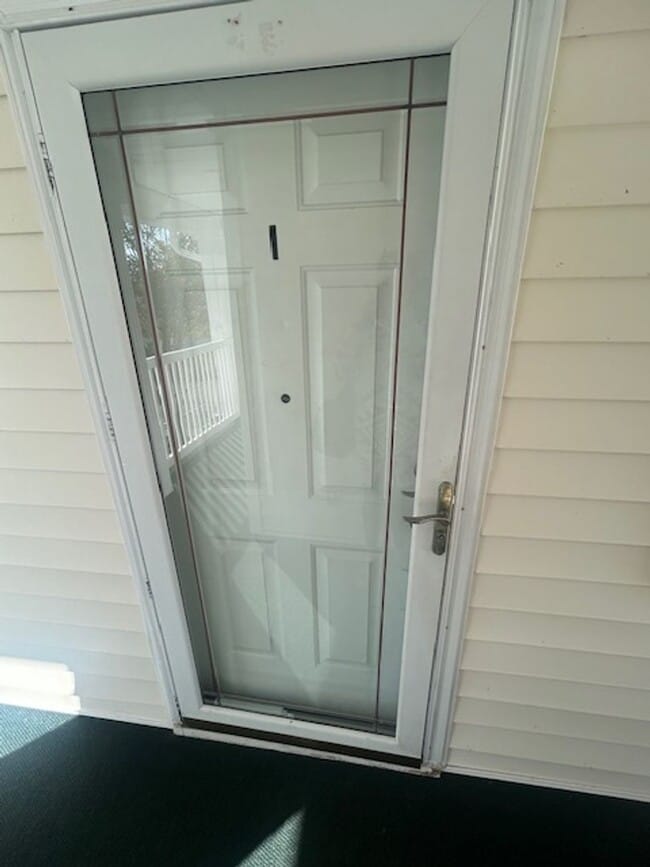 Photo - 525 White River Dr