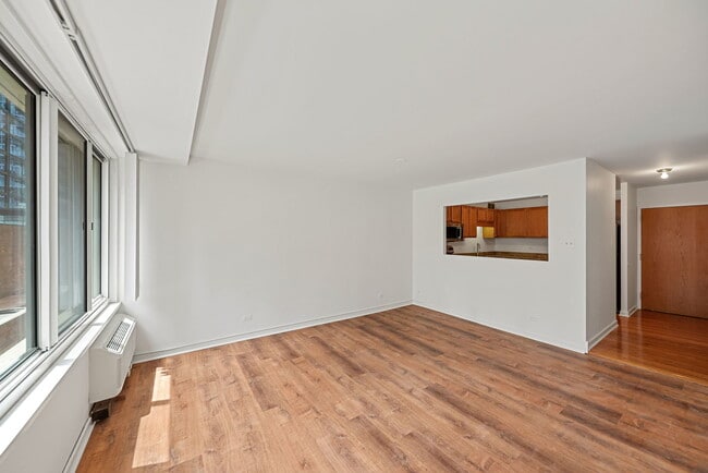 Photo - 211 E Ohio St Unit 719