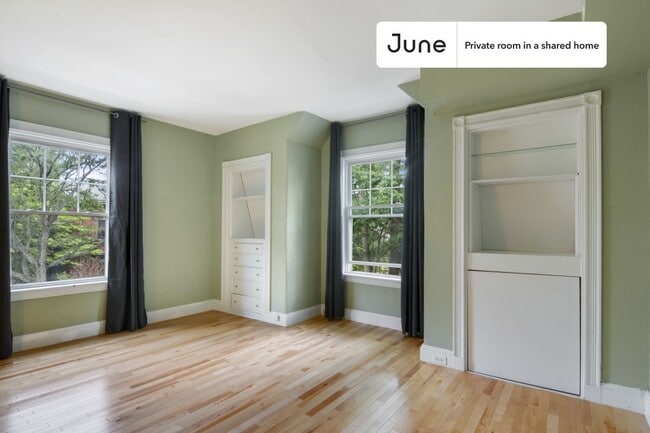 Photo - Room in Shared 7 bed/2.5 bath home Unidad B