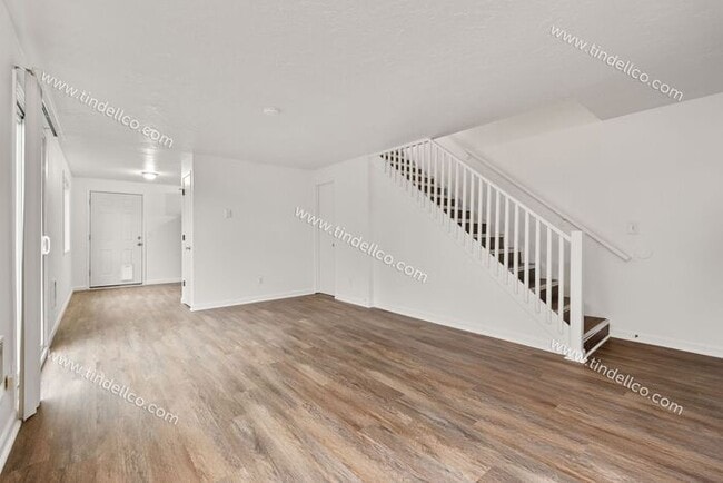 Photo - 3 Bedroom Home with New LVP, Fenced Yard & Attached Garage located on Cul-De-Sac!