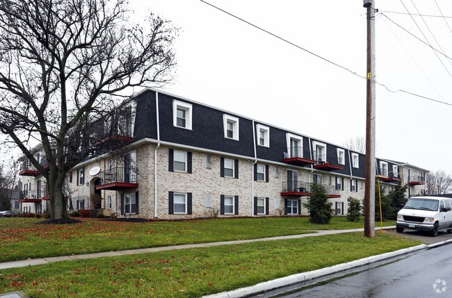 Hillcrest Apartments - Hillcrest Apartments