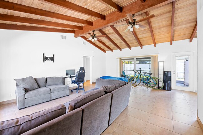 Photo - 4511 Sea Grape Dr