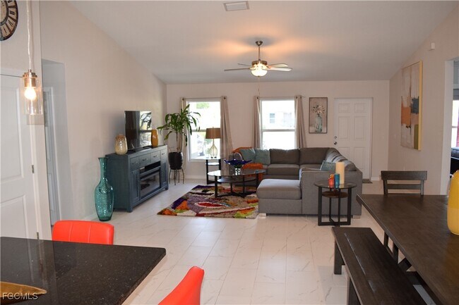 Photo - 2006 Welby Ln