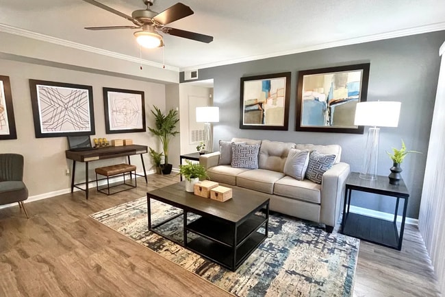 Photo - Modern Comfort Meets Relaxed Humble Vibes Unidad TAAPL