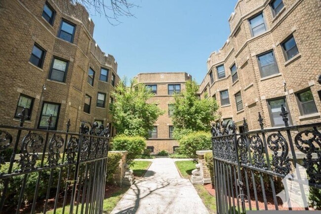 Building Photo - 2 bedroom in Chicago IL 60657 Unit 30-1W Rental