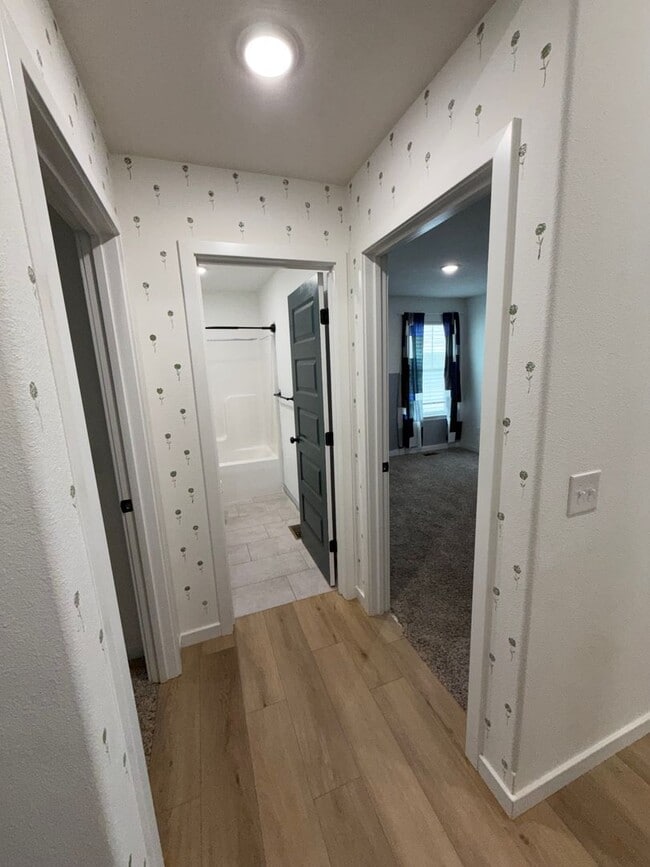 Photo - REMODELED 5 Bedroom | 3 Bathroom | 3 Car Garage HOME -- 3,554 sqft | BASEMENT! | NIXA SCHOOLS | F...