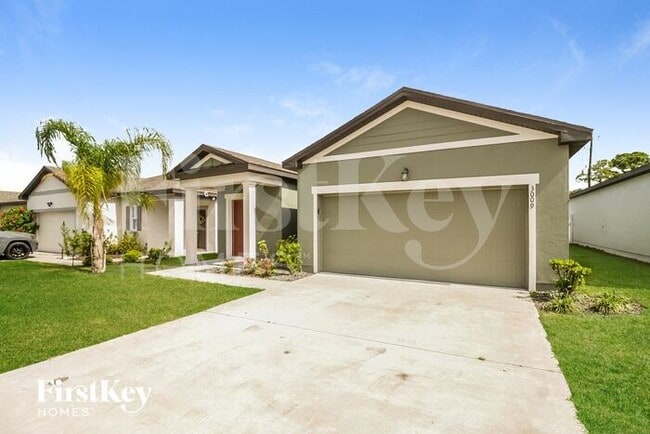 Photo - 3009 Nova Scotia Wy