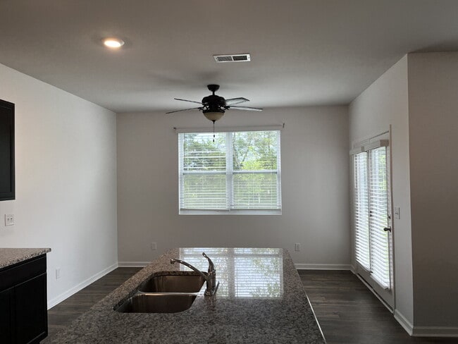 Photo - 1083 Pepper Stone Dr