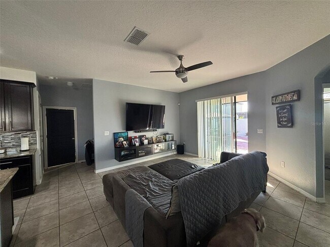 Photo - 1000 Vicenza St