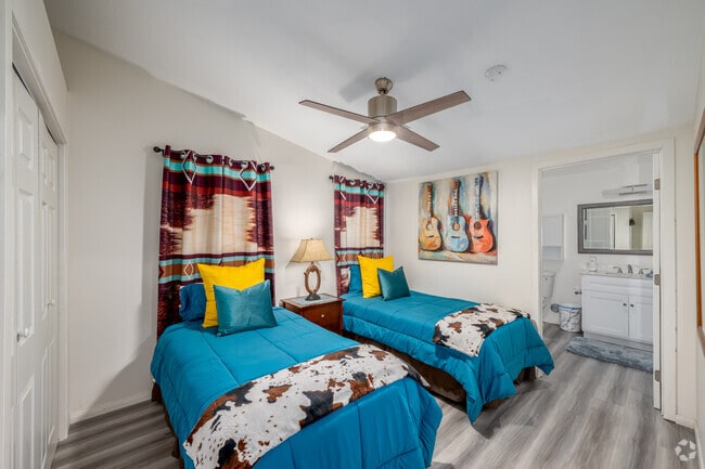 6679A La Jolla Dr - 1BR, 1BA - 450SF - Primary Bedroom