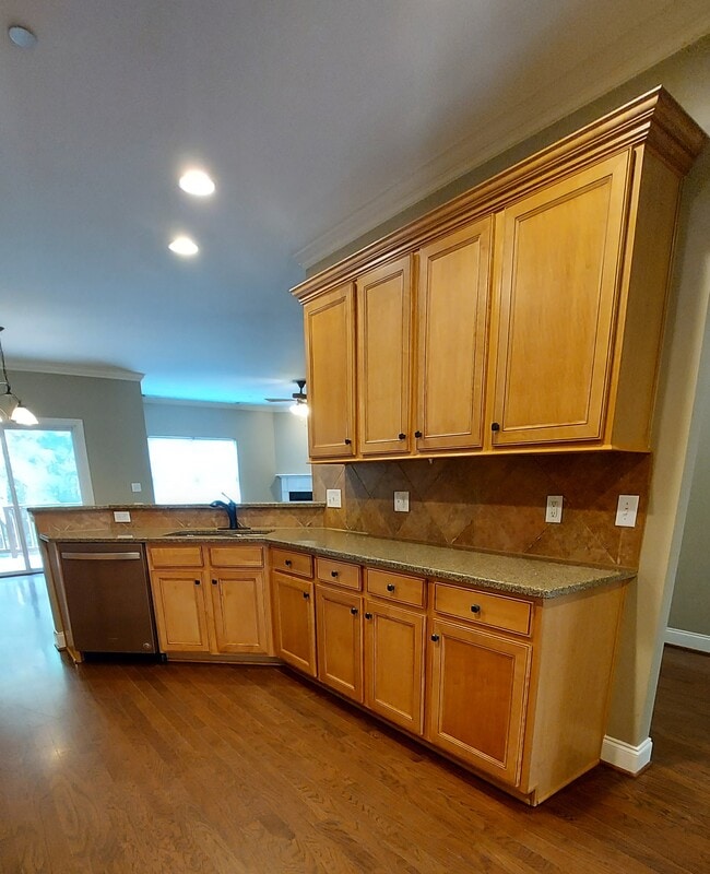 Photo - 4596 Sawmill Pl