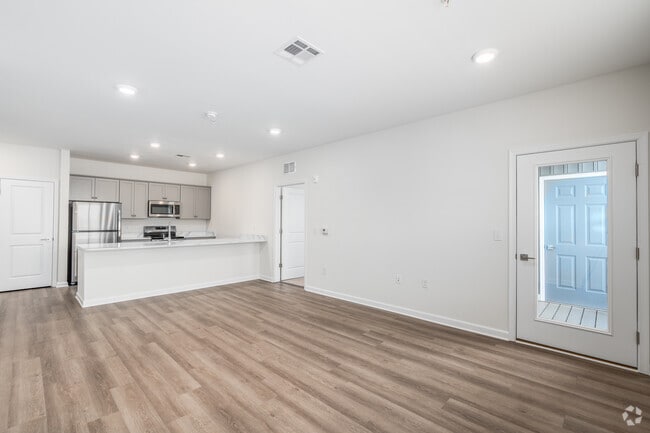2BR, 2BA - 1,095SF - Living Room