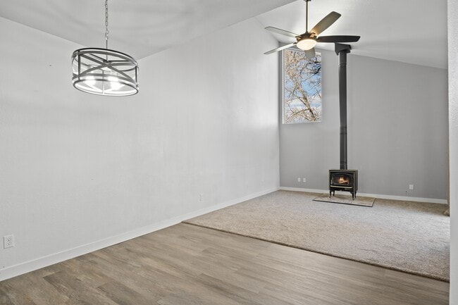 Photo - 60 Millpond Dr