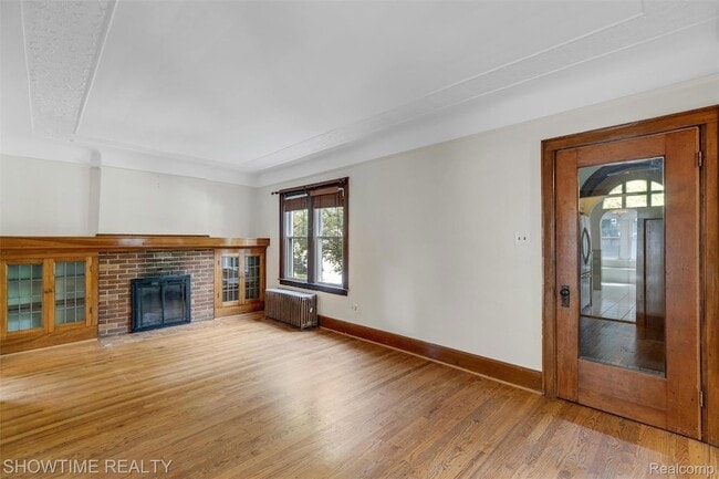 Photo - 2410 Yale Ave