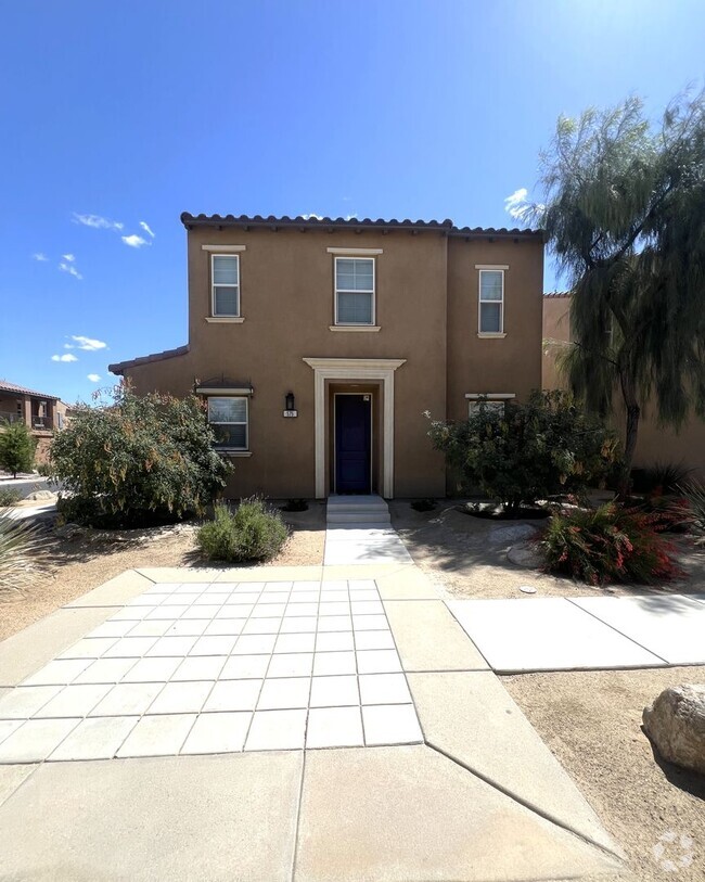 Building Photo - COMING SOON!!3 Bed 3 Bath Condo in Spanish...