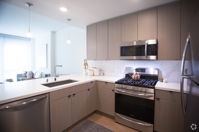 1BR, 1BA-662 SF - Apex and Alina