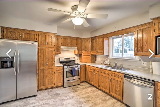 Photo - 2200 Chastleton Dr