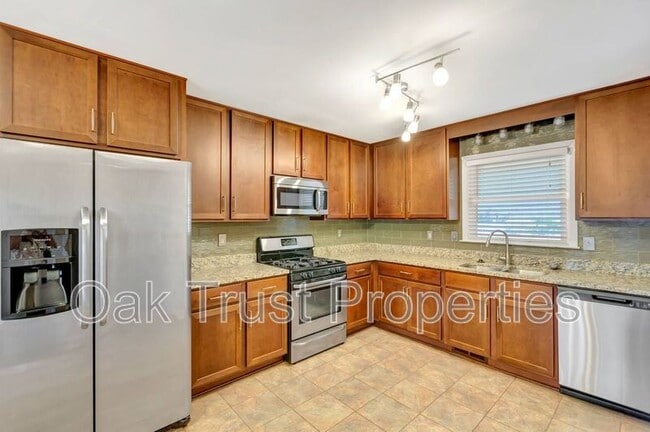 Photo - 4313 Helene Dr